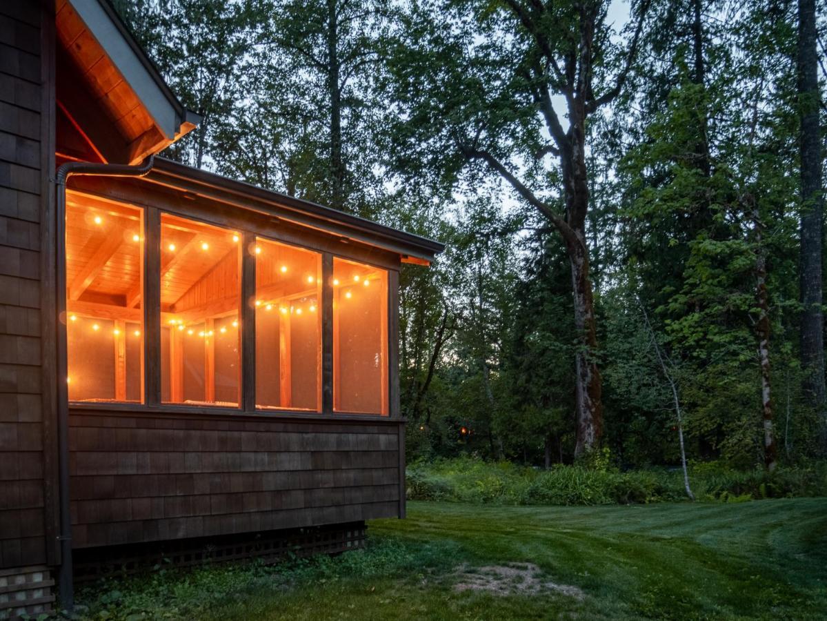 On The River Wooded Bliss Cabin Near Loloma McKenzie Bridge Exterior foto