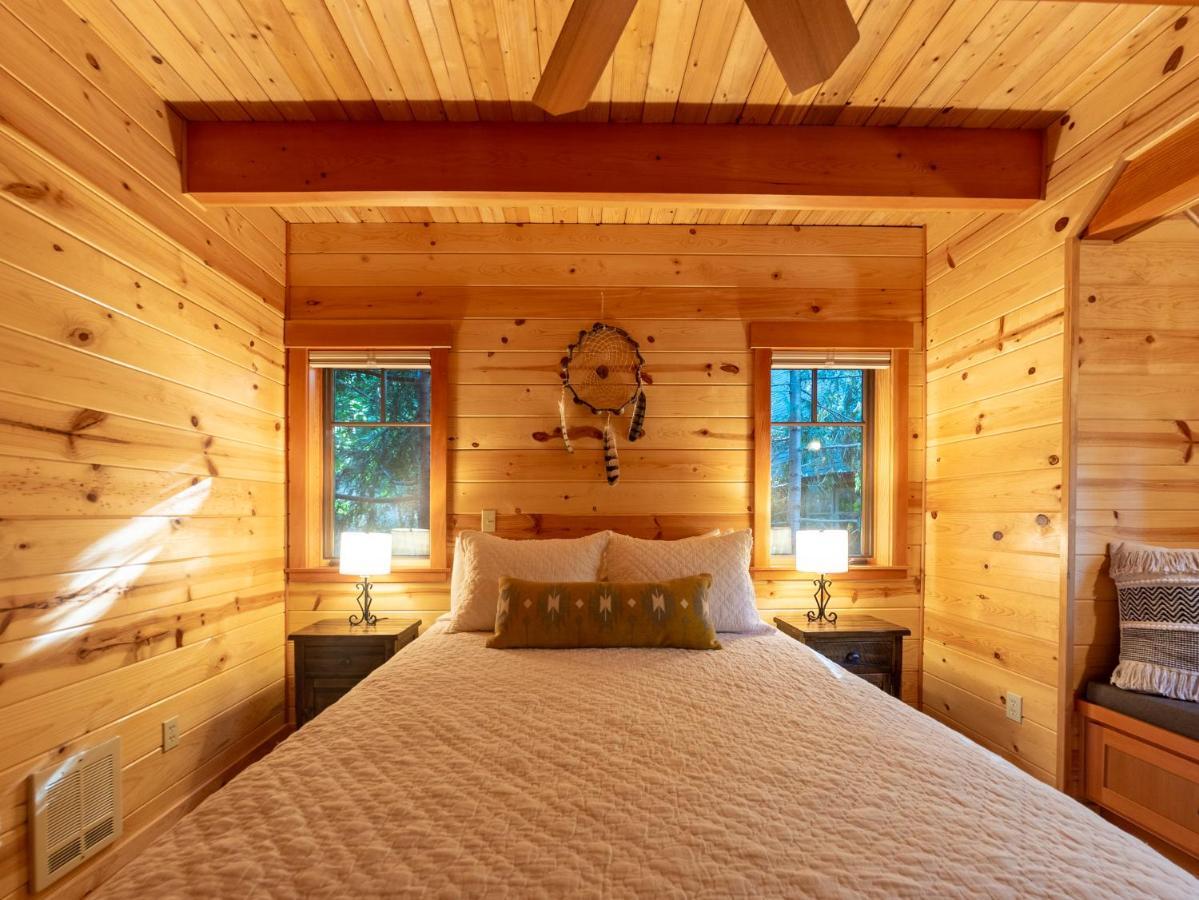 On The River Wooded Bliss Cabin Near Loloma McKenzie Bridge Exterior foto