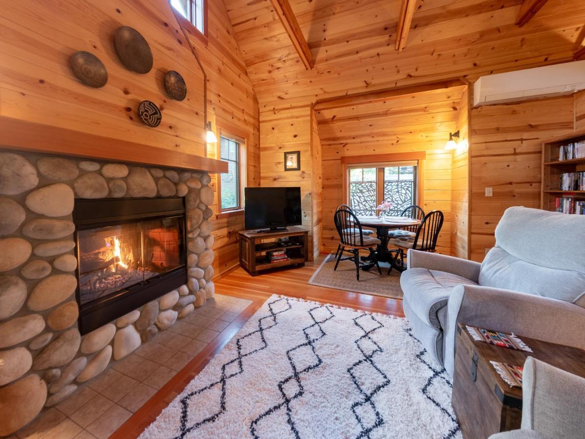 On The River Wooded Bliss Cabin Near Loloma McKenzie Bridge Exterior foto